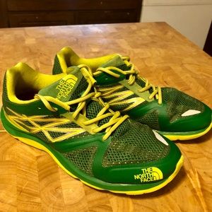 Men’s size 8.5 North Face running shoes